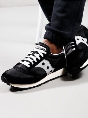 Saucony Mens Hornet Sneaker 10.5